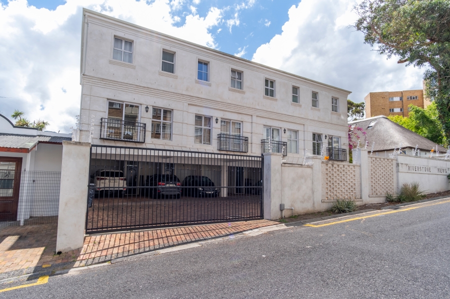 2 Bedroom Property for Sale in Wynberg Upper Western Cape